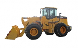 Фронтальный погрузчик LT956